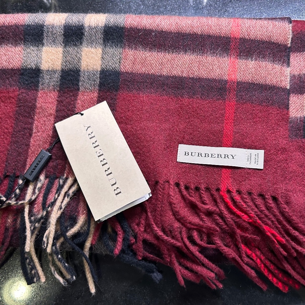 NWT BURBERRY Check Cashmere Scarf in Claret (burgundy/deep red)